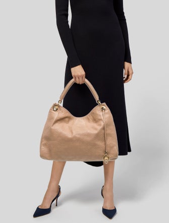 Louis Vuitton LV Monogram Artsy MM