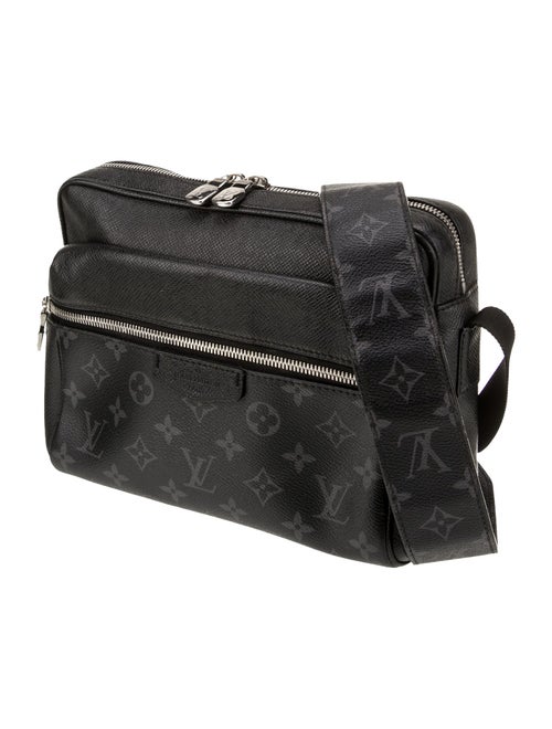 Louis Vuitton Monogram Eclipse Taïgarama Outdoor