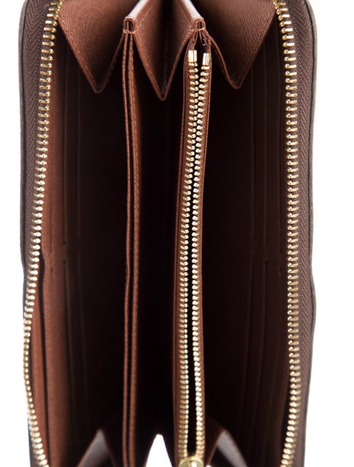 Louis Vuitton LV Monogram Coated Canvas Zippy Wallet