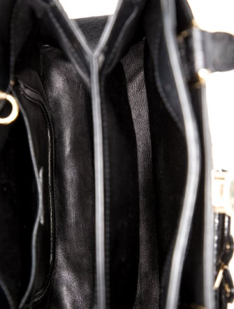 Louis Vuitton LV Monogram Linda