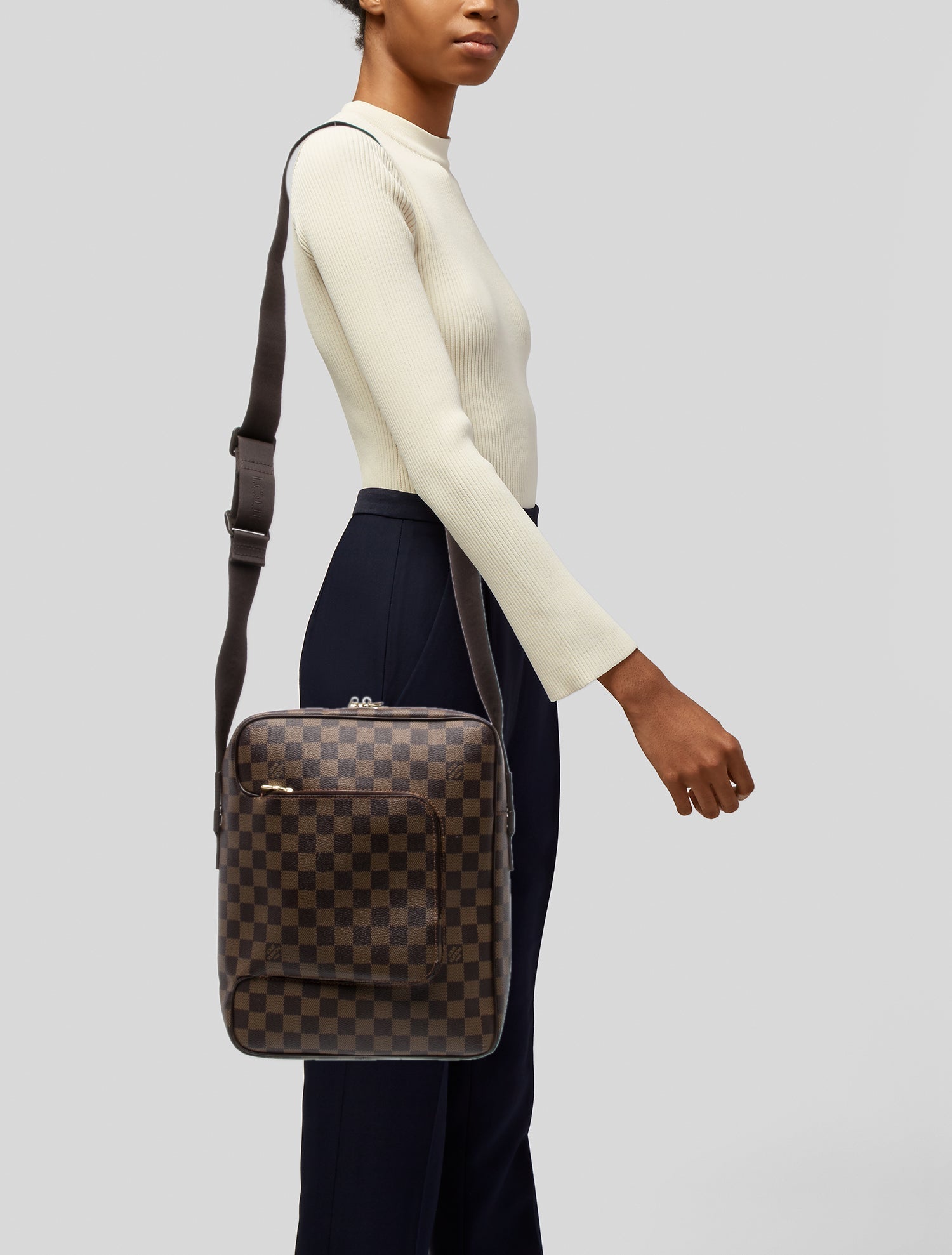 Louis Vuitton Damier Ebene Olav MM