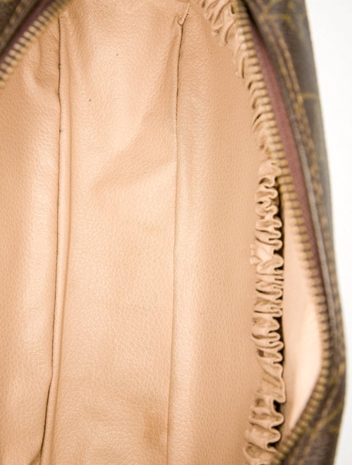 Louis Vuitton LV Monogram Clutch