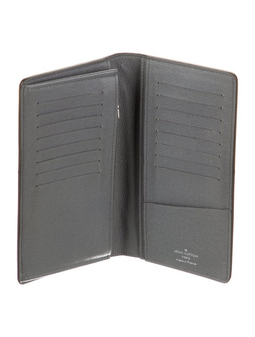 Louis Vuitton 2015 Leather Brazza Wallet