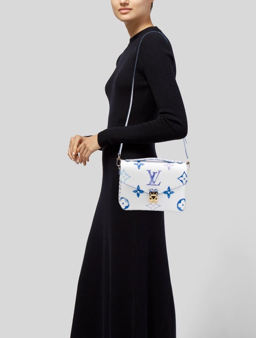 Louis Vuitton Monogram Giant Pochette Métis