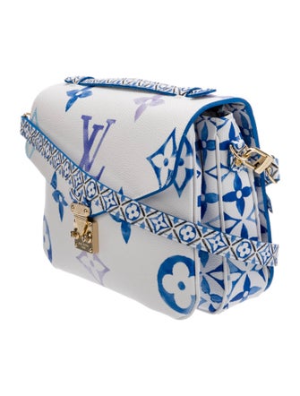 Louis Vuitton Monogram Giant Pochette Métis