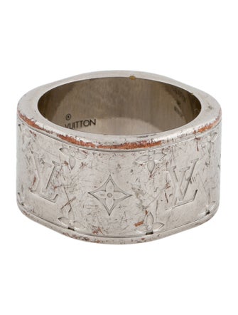 Louis Vuitton Monogram Band Ring