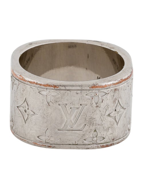 Louis Vuitton Monogram Band Ring