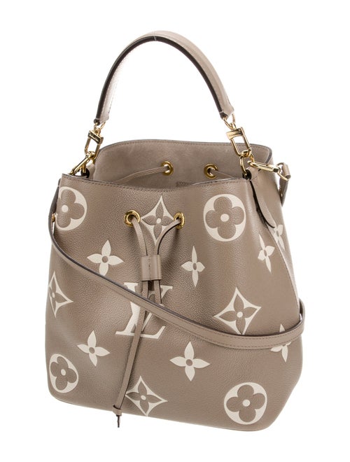 Louis Vuitton Monogram Giant Néonoé MM