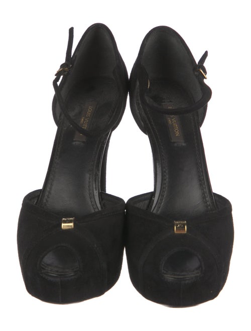 Louis Vuitton Suede D'Orsay Pumps