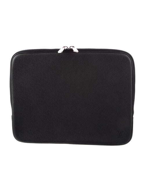 Louis Vuitton Taïga Laptop Case
