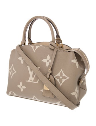 Louis Vuitton Monogram Giant OnTheGo Petit