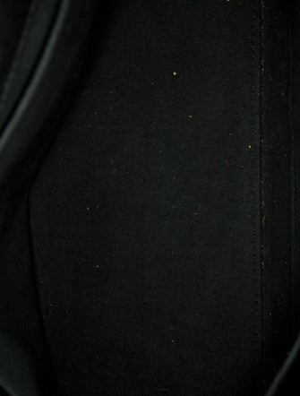 Louis Vuitton Taurillon Leather Lockme Ever MM