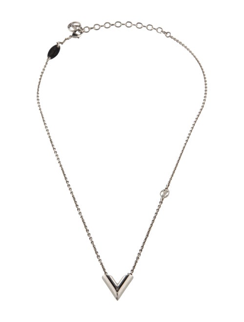 Louis Vuitton Essential V Supple Pendant Necklace