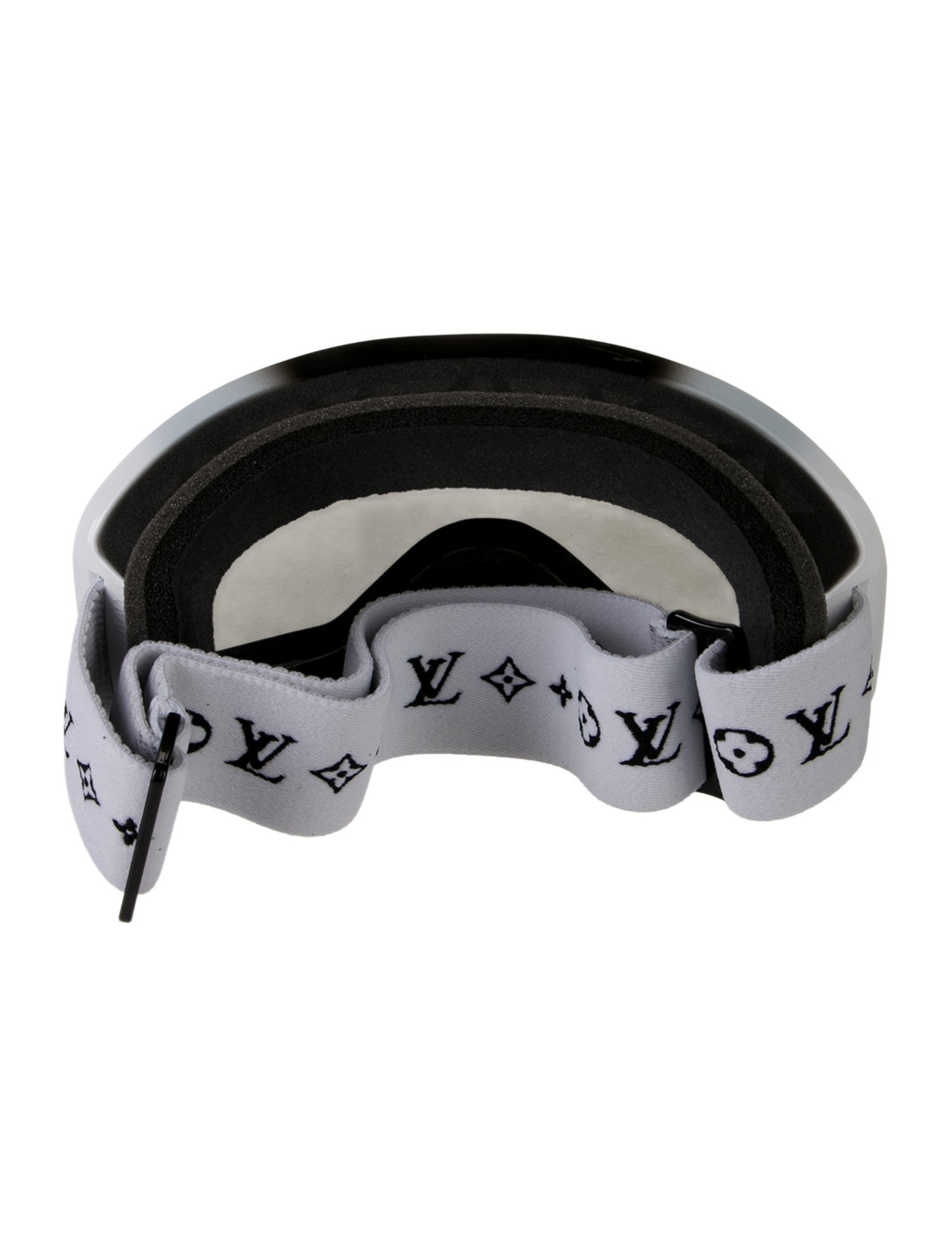 Louis Vuitton LV Snowfall Ski Mask