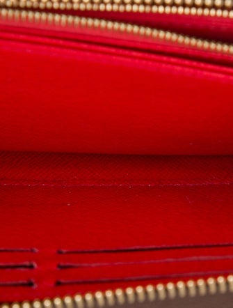 Louis Vuitton 2016 LV Monogram Zippy Wallet