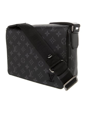 Louis Vuitton Monogram Eclipse District PM