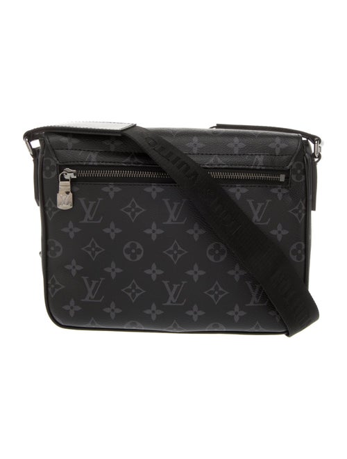 Louis Vuitton Monogram Eclipse District PM