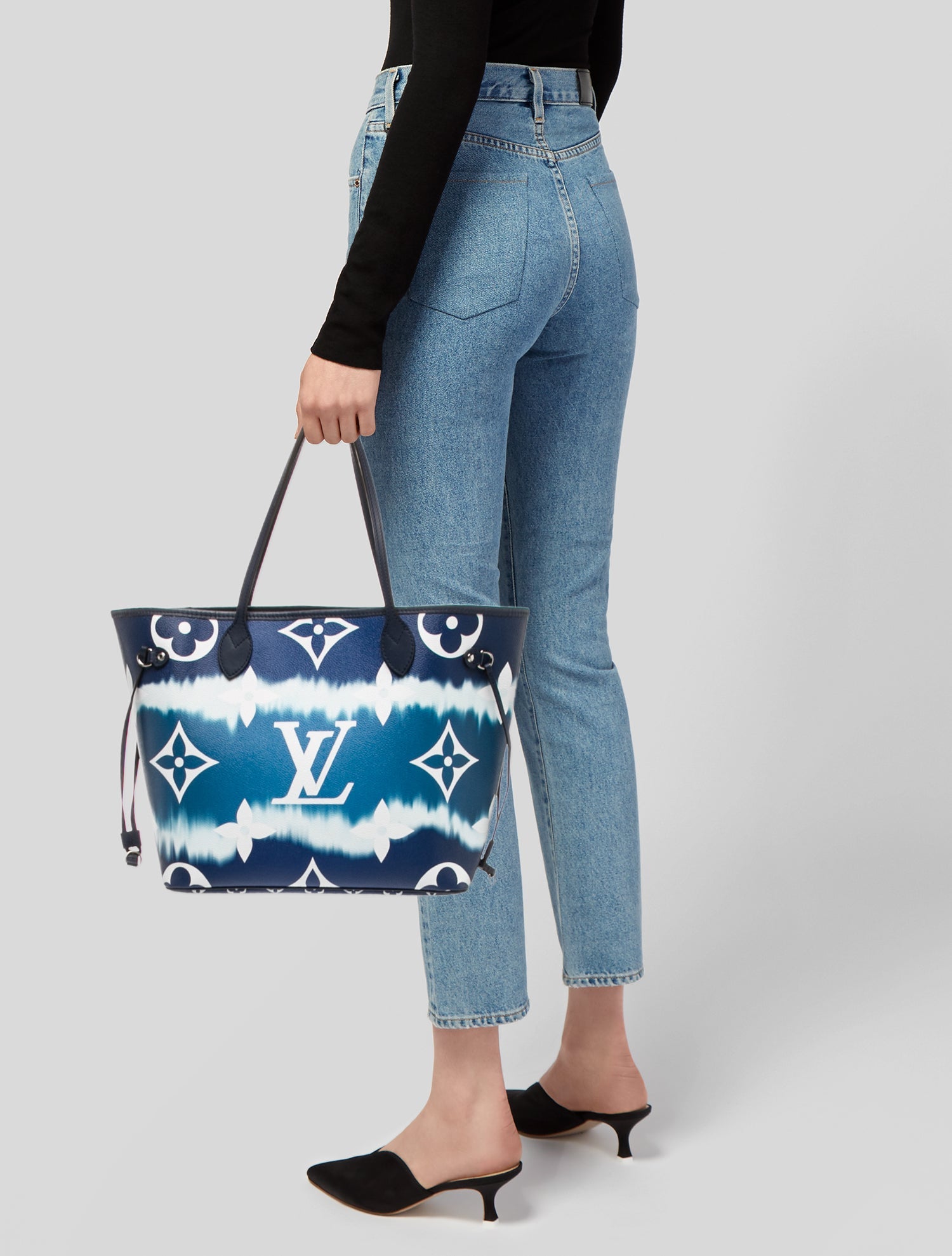 Louis Vuitton LV Monogram Neverfull w/Pouch MM