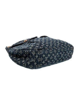 Louis Vuitton LV Monogram Daily GM