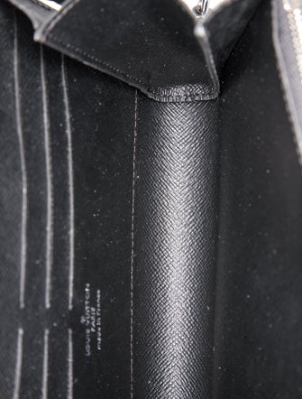 Louis Vuitton Epi Leather Twist Wallet on Chain