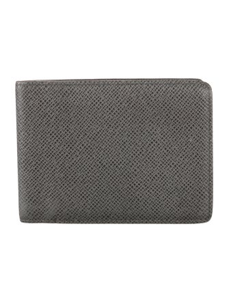 Louis Vuitton Taiga Leather Multiple Wallet