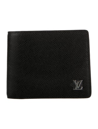 Louis Vuitton Taiga Leather Slender NM