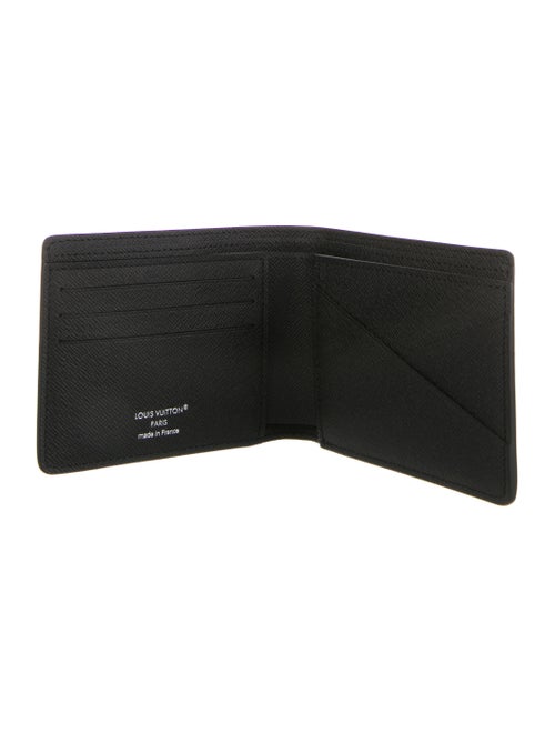 Louis Vuitton Taiga Leather Slender NM