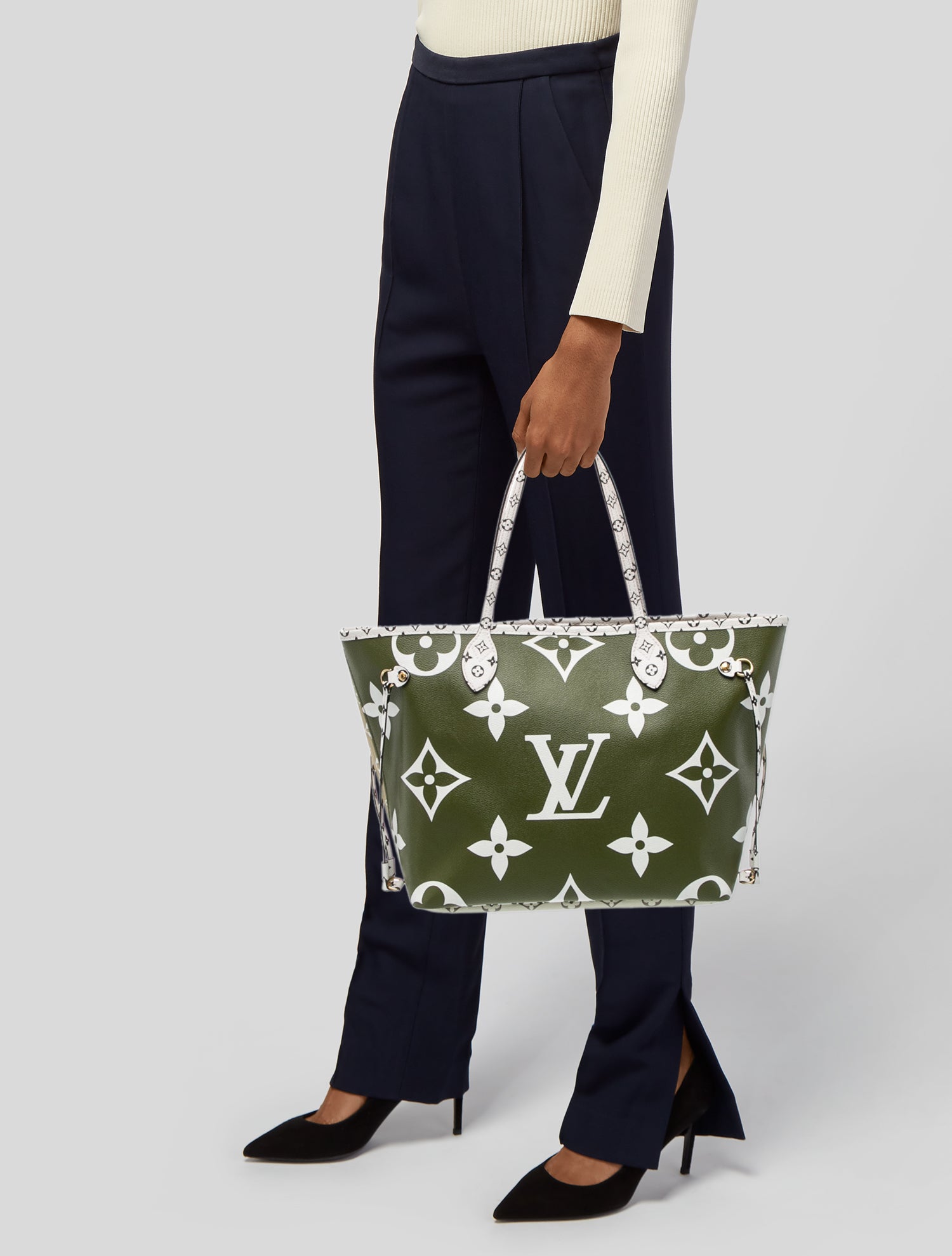 Louis Vuitton LV Monogram Neverfull w/Pouch MM