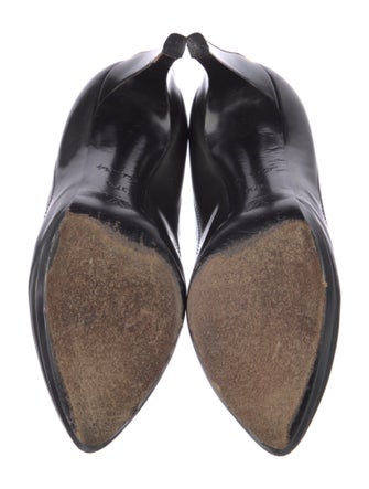 Louis Vuitton Leather Pumps