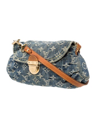 Louis Vuitton LV Monogram Pleaty