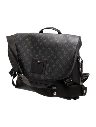 Louis Vuitton Crossbody Bag