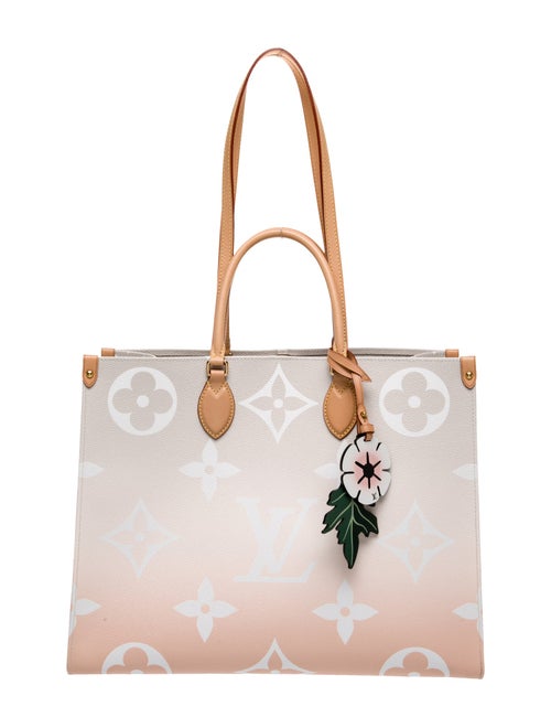 Louis Vuitton Monogram Giant OnTheGo GM