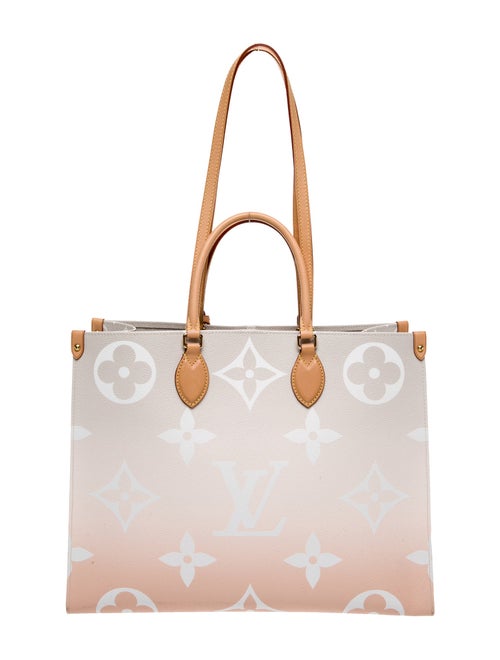 Louis Vuitton Monogram Giant OnTheGo GM