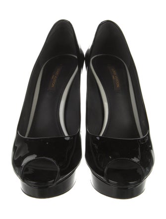 Louis Vuitton Patent Leather Pumps