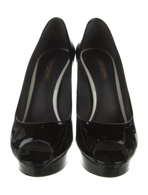 Louis Vuitton Patent Leather Pumps
