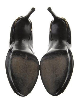 Louis Vuitton Patent Leather Pumps