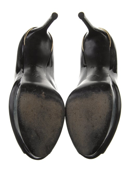 Louis Vuitton Patent Leather Pumps