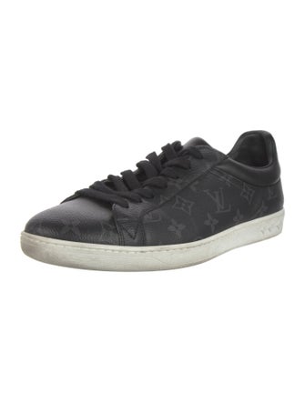 Louis Vuitton 2019 LV Monogram Sneakers