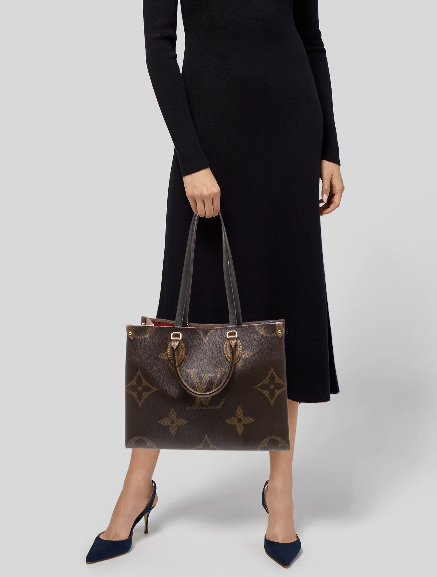 Louis Vuitton LV Monogram OnTheGo MM