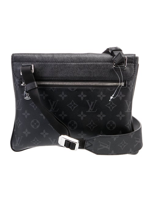 Louis Vuitton Taiga Leather Taigarama Outdoor Flap