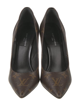 Louis Vuitton LV Monogram Pumps