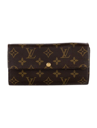 Louis Vuitton 2006 LV Monogram International Wallet