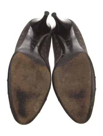 Louis Vuitton LV Monogram Canvas Pumps