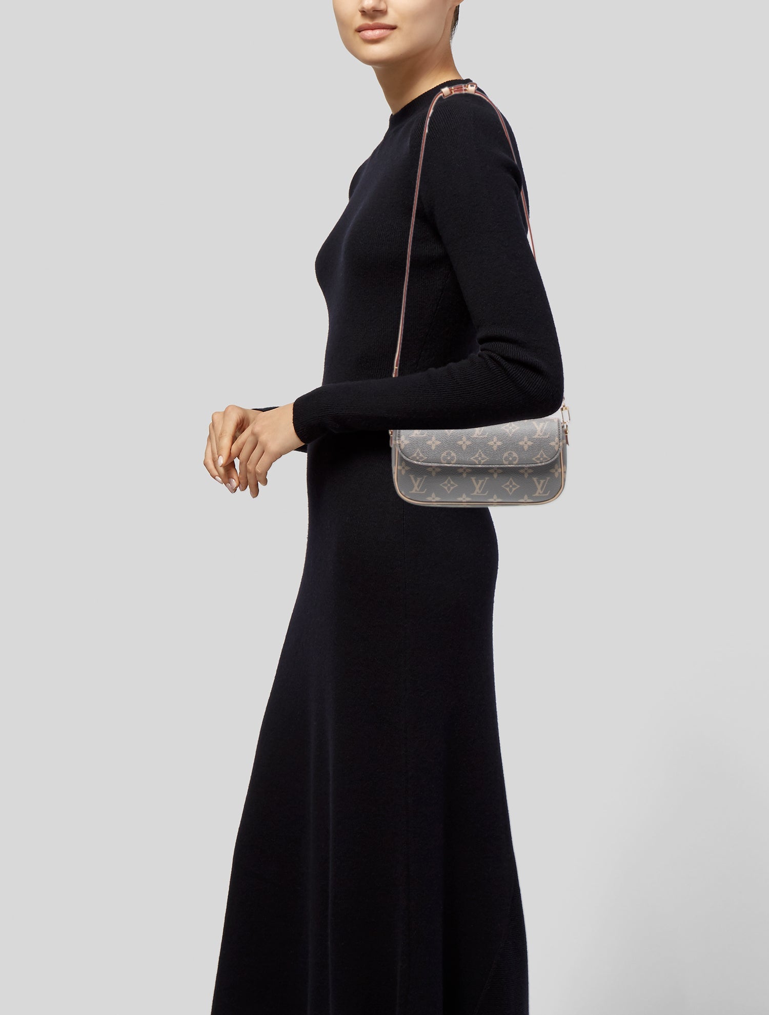 Louis Vuitton LV Monogram Ivy Wallet on Chain