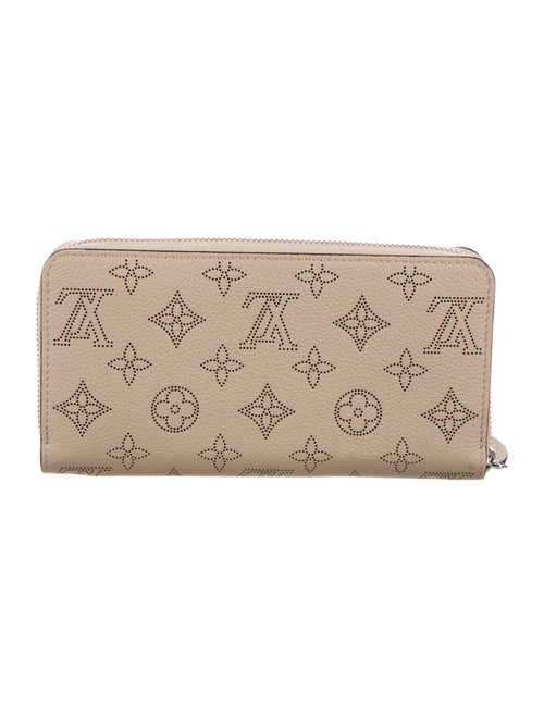 Louis Vuitton Leather Wallet