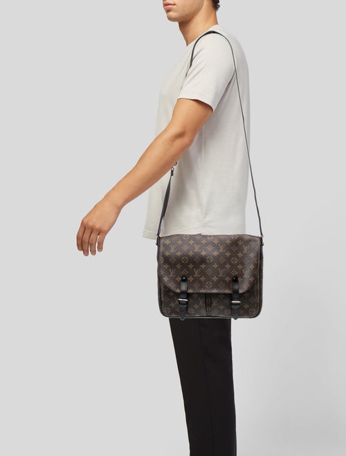 Louis Vuitton LV Monogram Messenger Bag