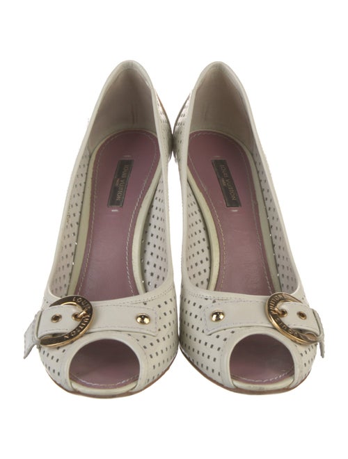 Louis Vuitton Leather Pumps