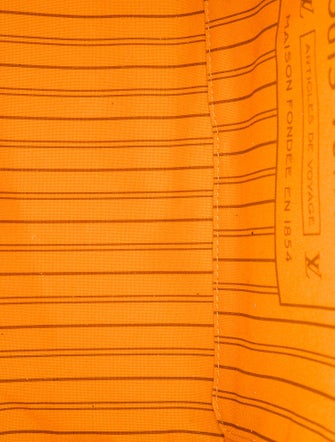 Louis Vuitton Monogram Neverfull w/Pouch MM