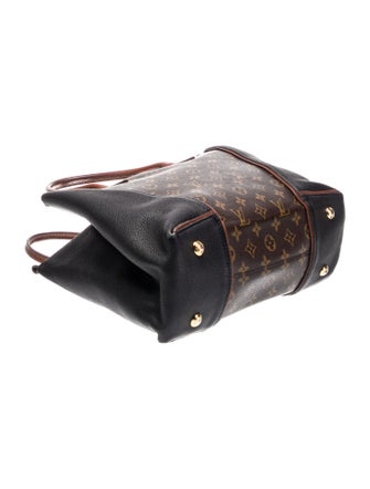 Louis Vuitton LV Monogram W PM