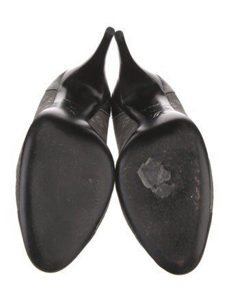 Louis Vuitton LV Monogram Canvas Pumps